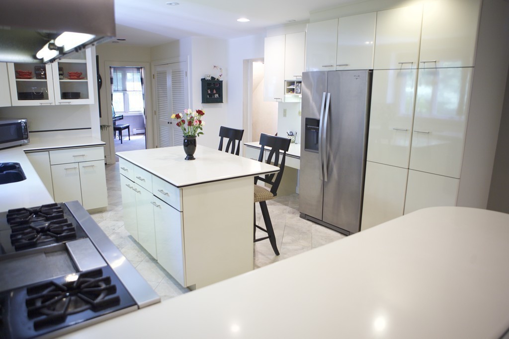 148 Ford Road Sudbury, MA 01776 - Photo 5 of 25 Gallery Image 5