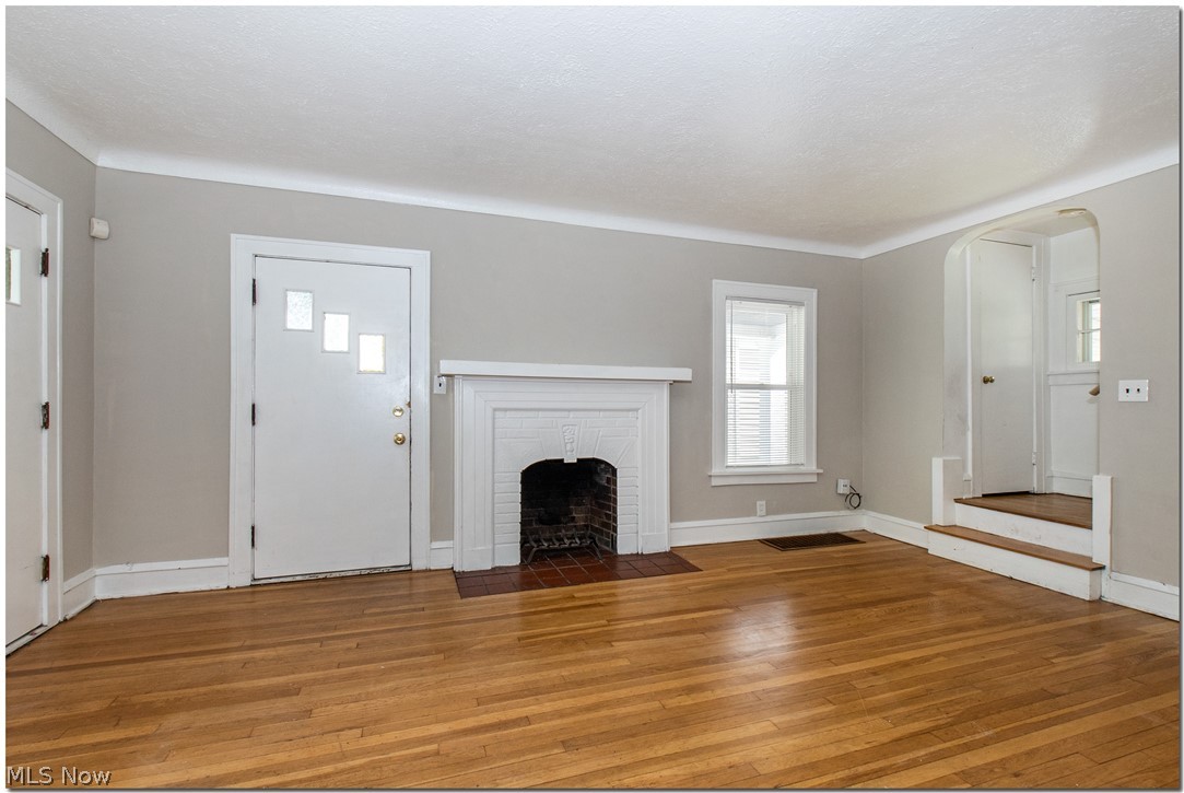 959 Rushleigh Road Cleveland Heights, OH 44121 - Photo 3 of 20