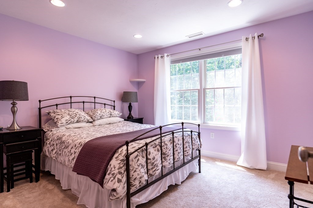 74 Northland Road Windham, NH 03087 - Photo 26 of 41