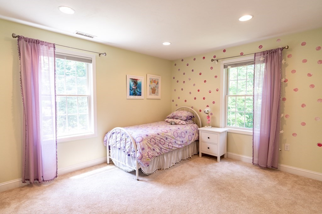 74 Northland Road Windham, NH 03087 - Photo 29 of 41