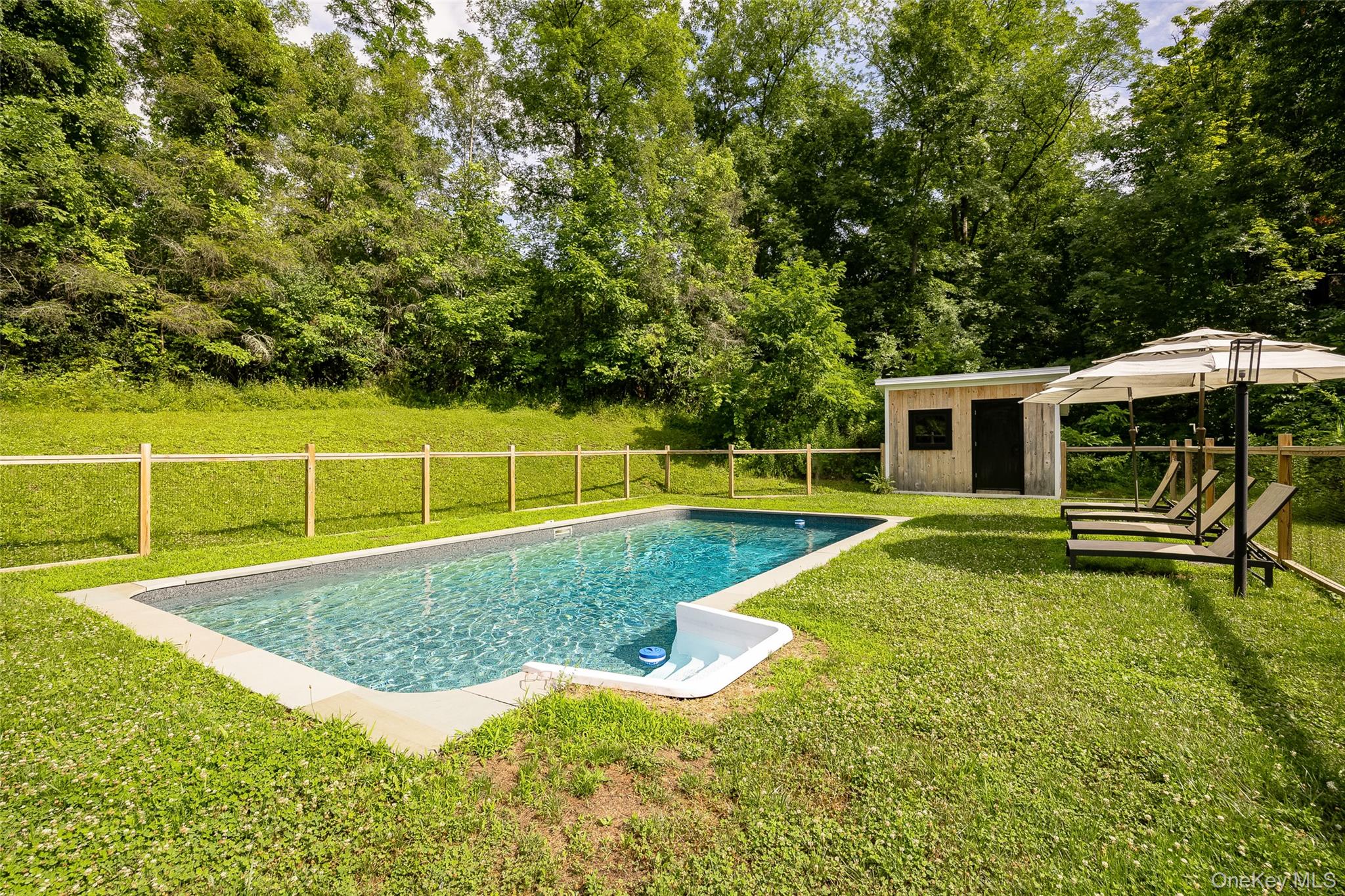 4 Cove Road Rhinebeck, NY 12572 - Photo 2 of 35