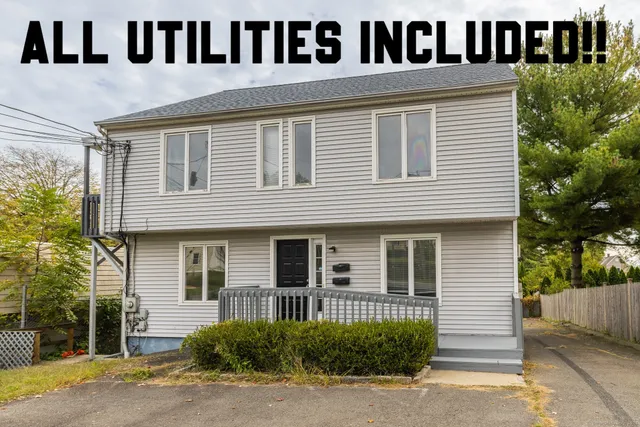 $2,700 | 610 Tunxis Hill Road, Unit 2, Fairfield, CT 06825