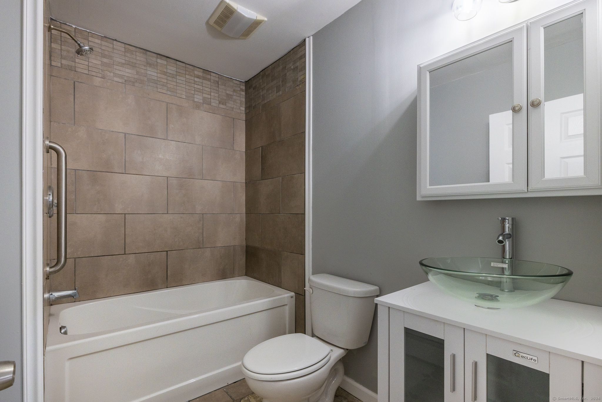 610 Tunxis Hill Road, Unit 2 Fairfield, CT 06825 - Photo 12 of 20