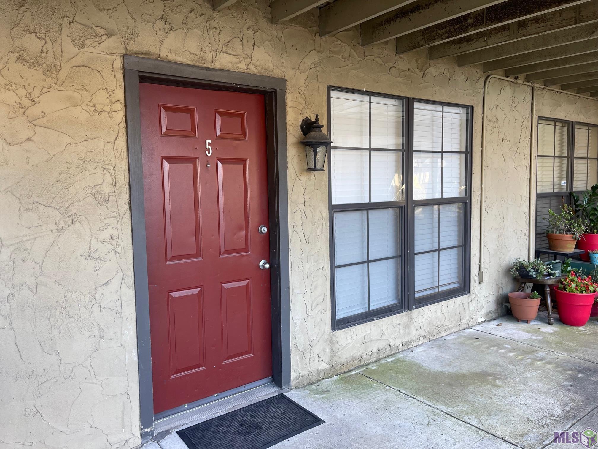 10290 West Winston Avenue, Unit 5 Baton Rouge, LA 70809 - Photo 1 of 11