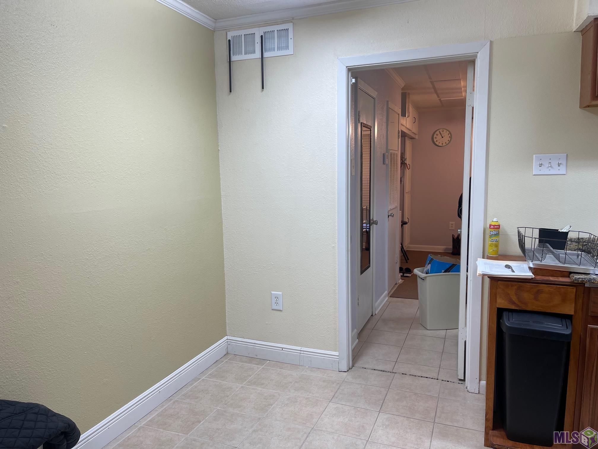 10290 West Winston Avenue, Unit 5 Baton Rouge, LA 70809 - Photo 4 of 11