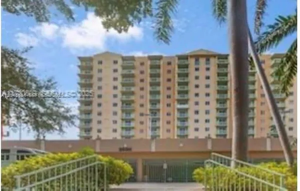 $325,000 | 3500 Coral Way, Unit 513, Miami, FL 33145