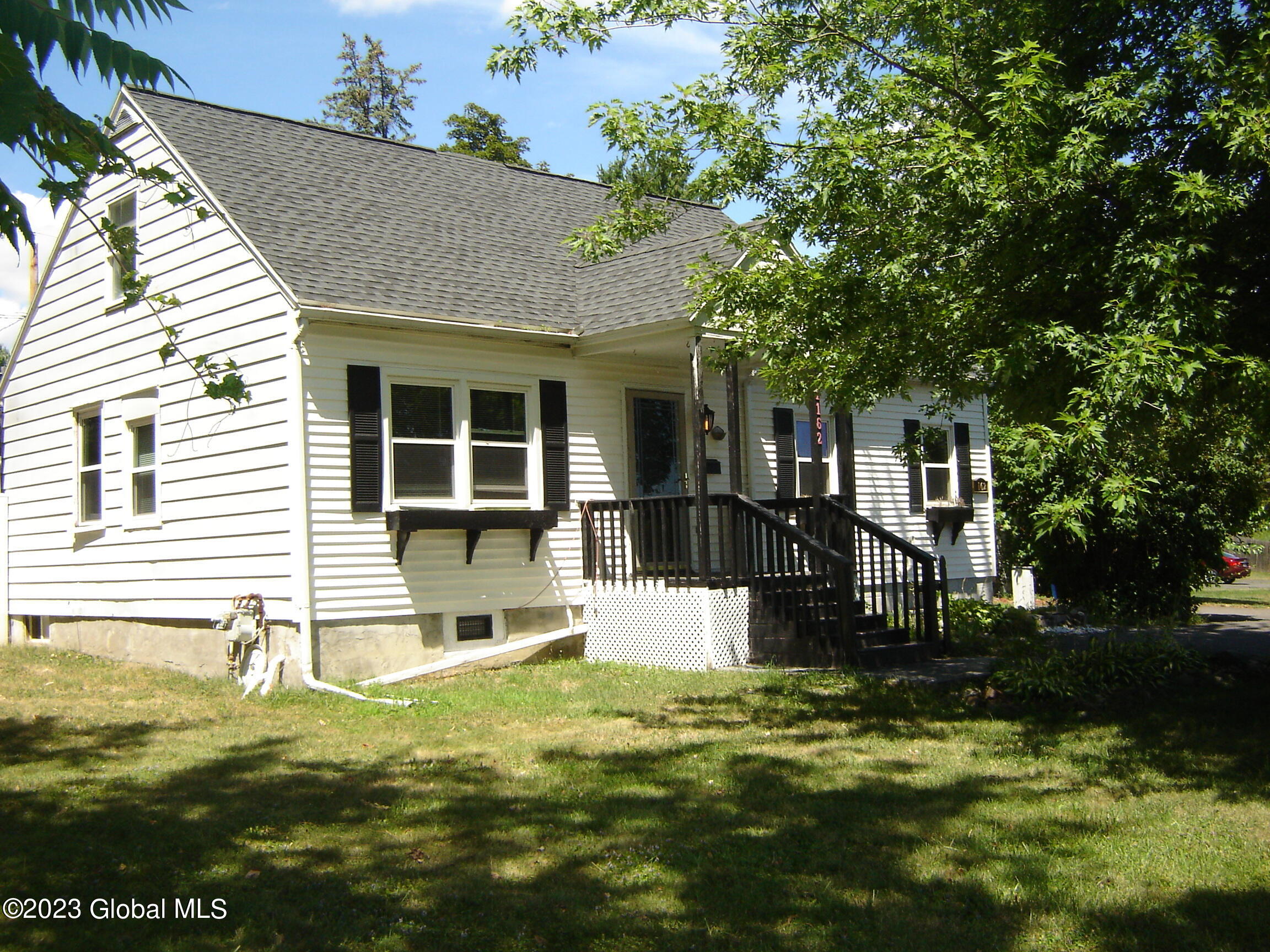 1162 Loudon Road Cohoes, NY 12047 - Photo 1 of 34 DSC03053