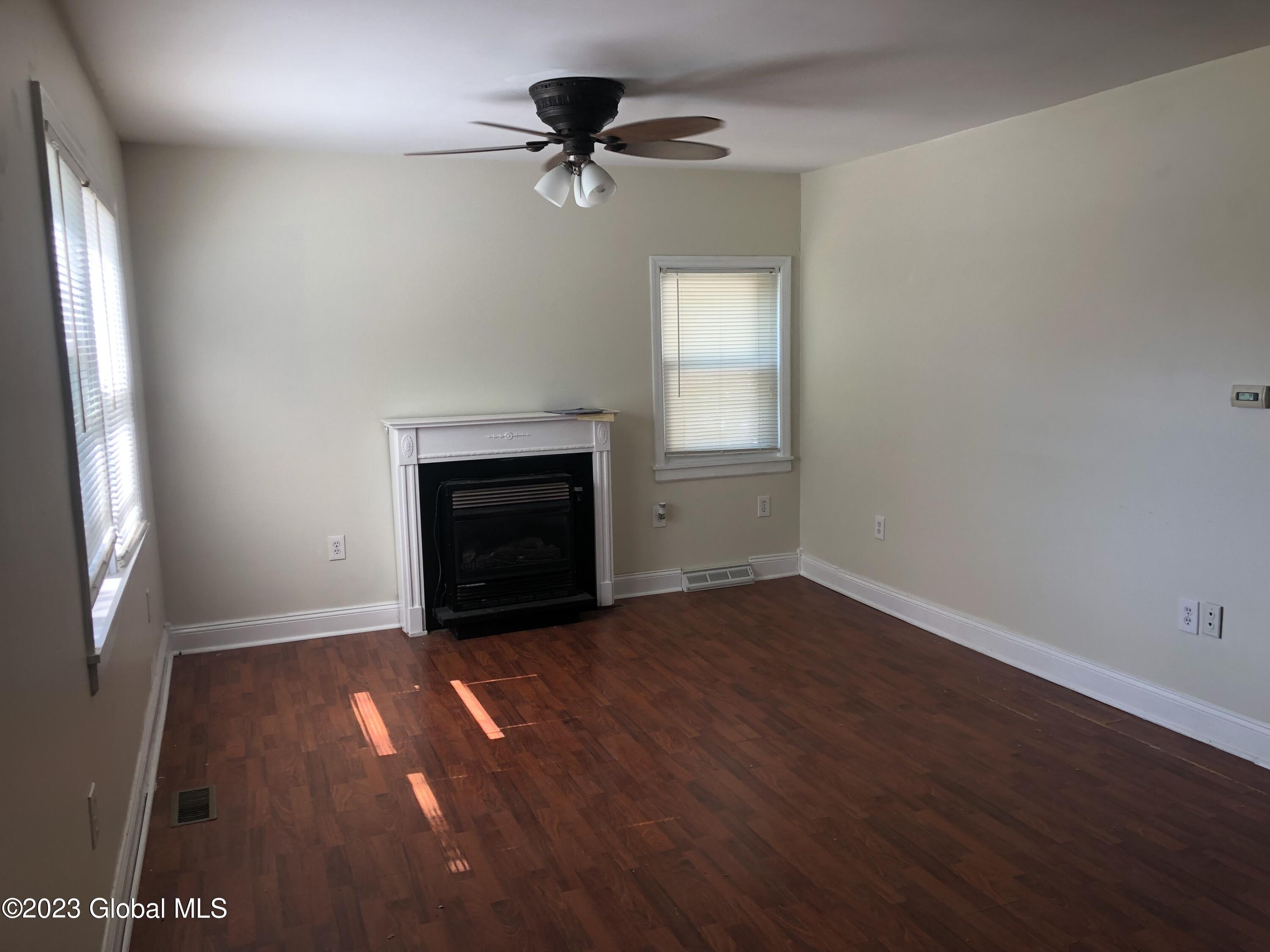 1162 Loudon Road Cohoes, NY 12047 - Photo 3 of 34 IMG_2676