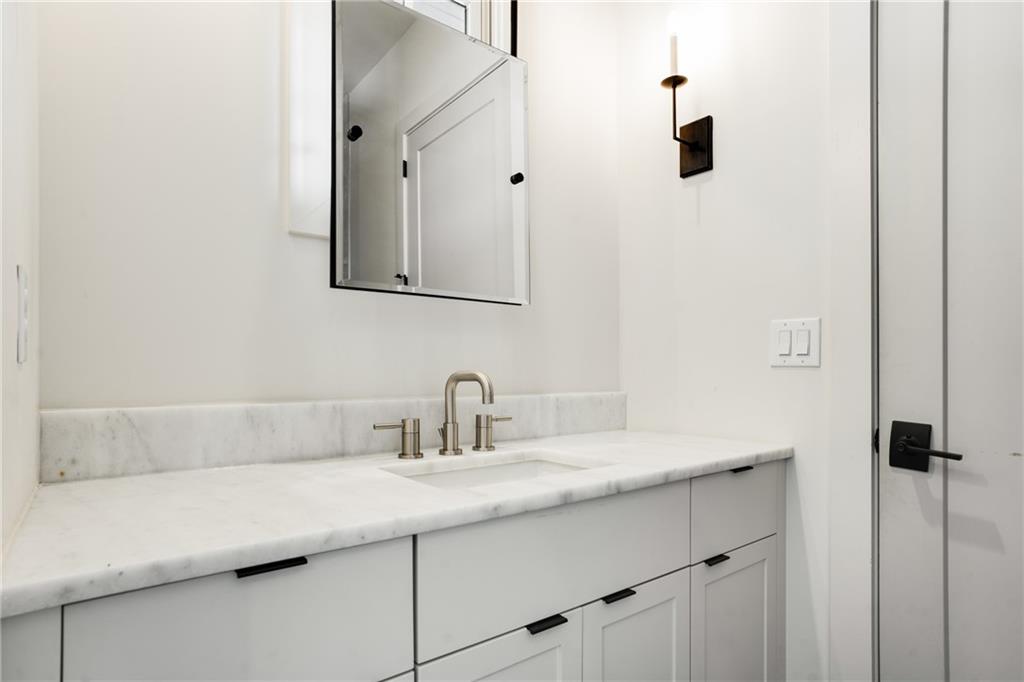 160 4th Street Fayetteville, GA 30214 - Photo 17 of 58