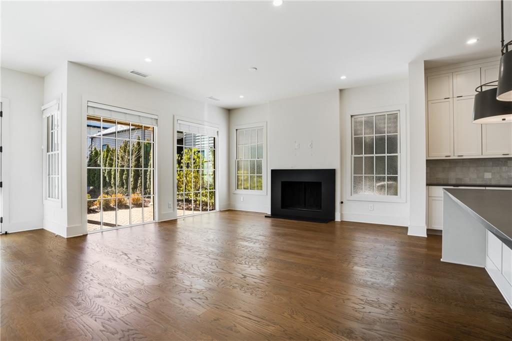 160 4th Street Fayetteville, GA 30214 - Photo 7 of 58