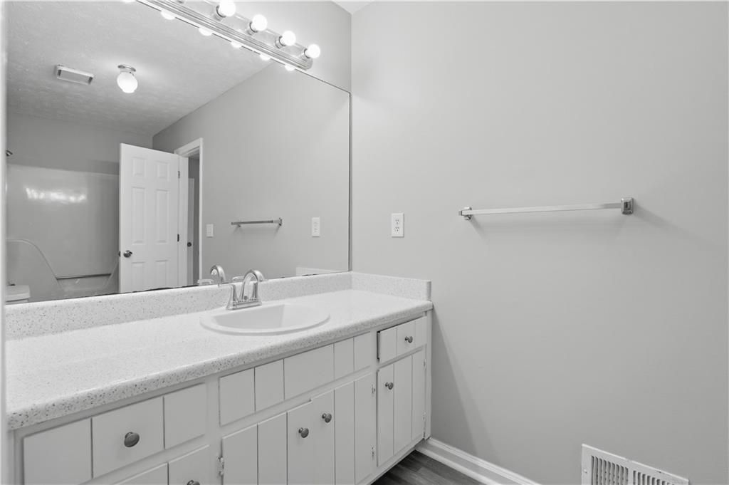 5342 Ridgemere Court Stone Mountain, GA 30083 - Photo 13 of 25