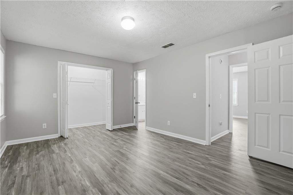 5342 Ridgemere Court Stone Mountain, GA 30083 - Photo 5 of 25