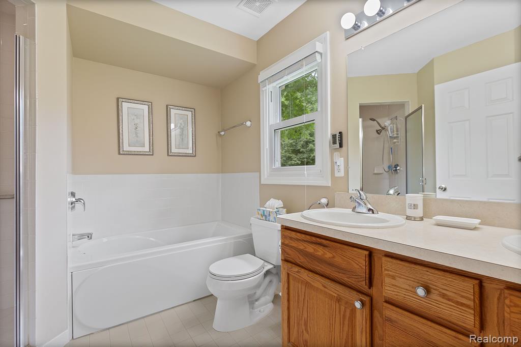 2017 Roundtree Rochester Hills, MI 48307 - Photo 26 of 36