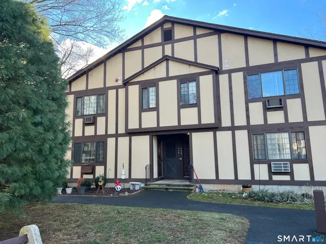 $239,900 | 448 Swanson Crescent, Unit 448, Milford, CT 06461