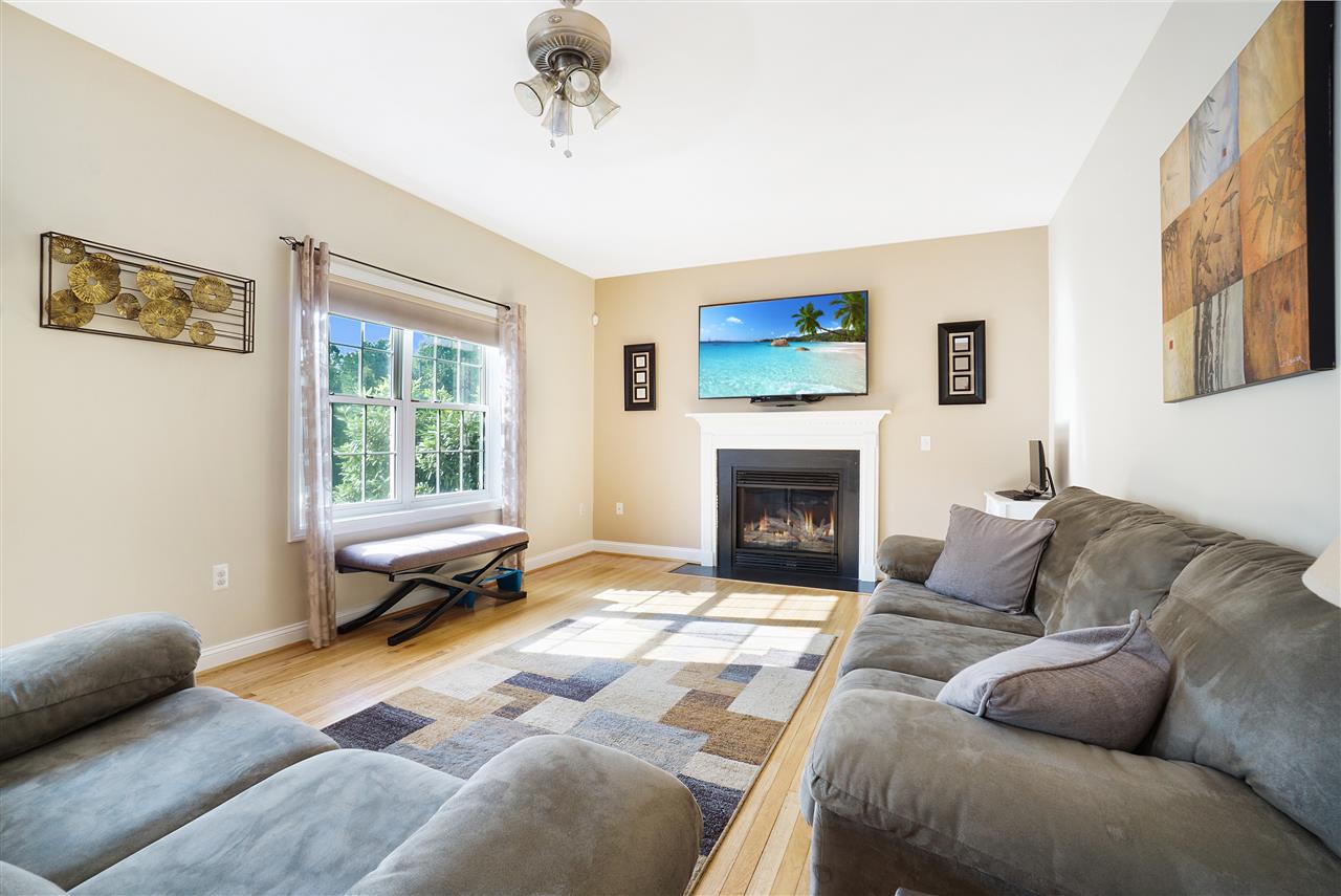 33 Bush Hill Road Hudson, NH 03051 - Photo 11 of 37