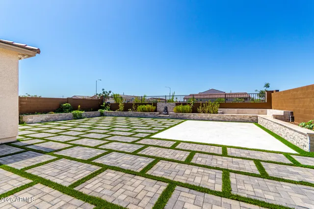 $669,400 | 8773 West Medlock Drive, Glendale, AZ 85305