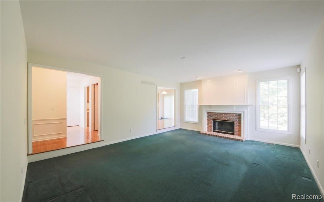 202 Woodward Road Canton, MI 48188 - Photo 5 of 31 3.jpg