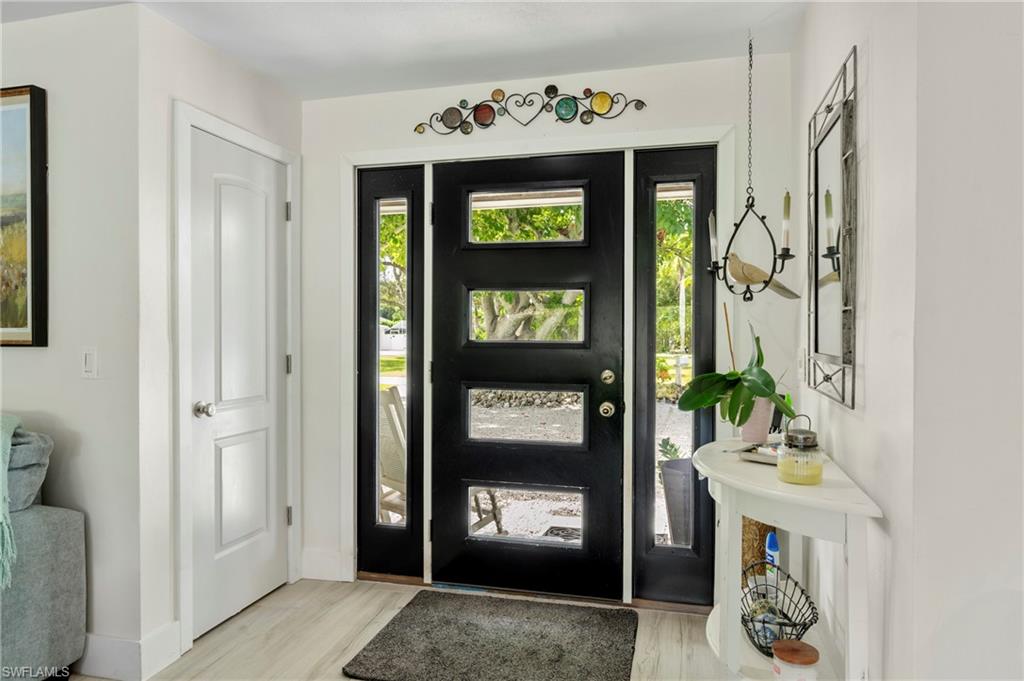 2271 Harbor Road Naples, FL 34104 - Photo 13 of 35