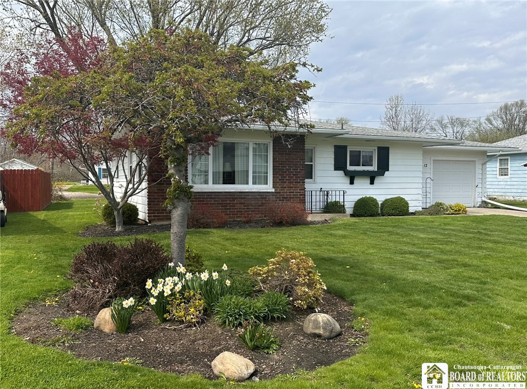 13 West Beach Road Dunkirk, NY 14048 - Photo 1 of 1 Gallery Image 1