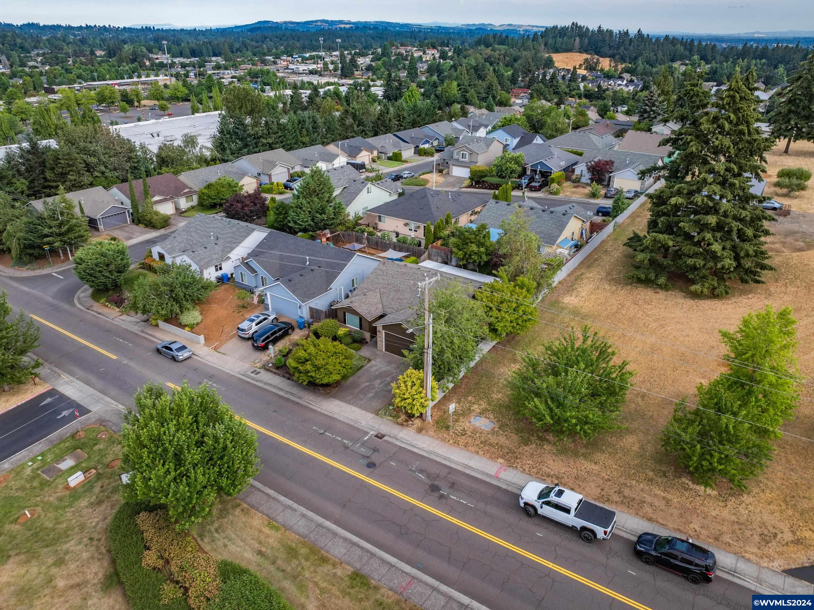 1689 Baxter Road Southeast Salem, OR 97306 - Photo 42 of 42 Gallery Image 42