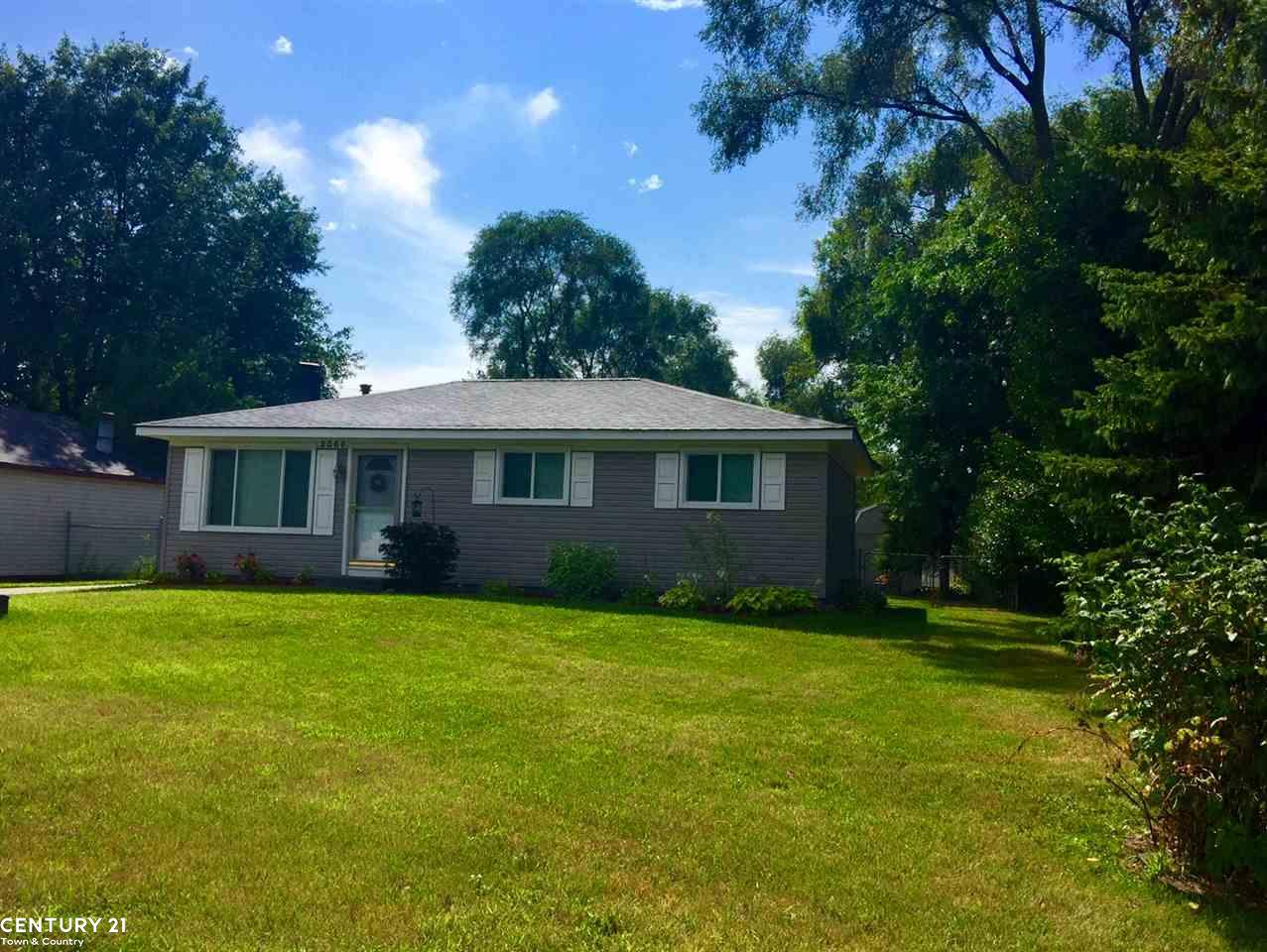 2360 Melvin Avenue Rochester Hills, MI 48307 - Photo 2 of 19
