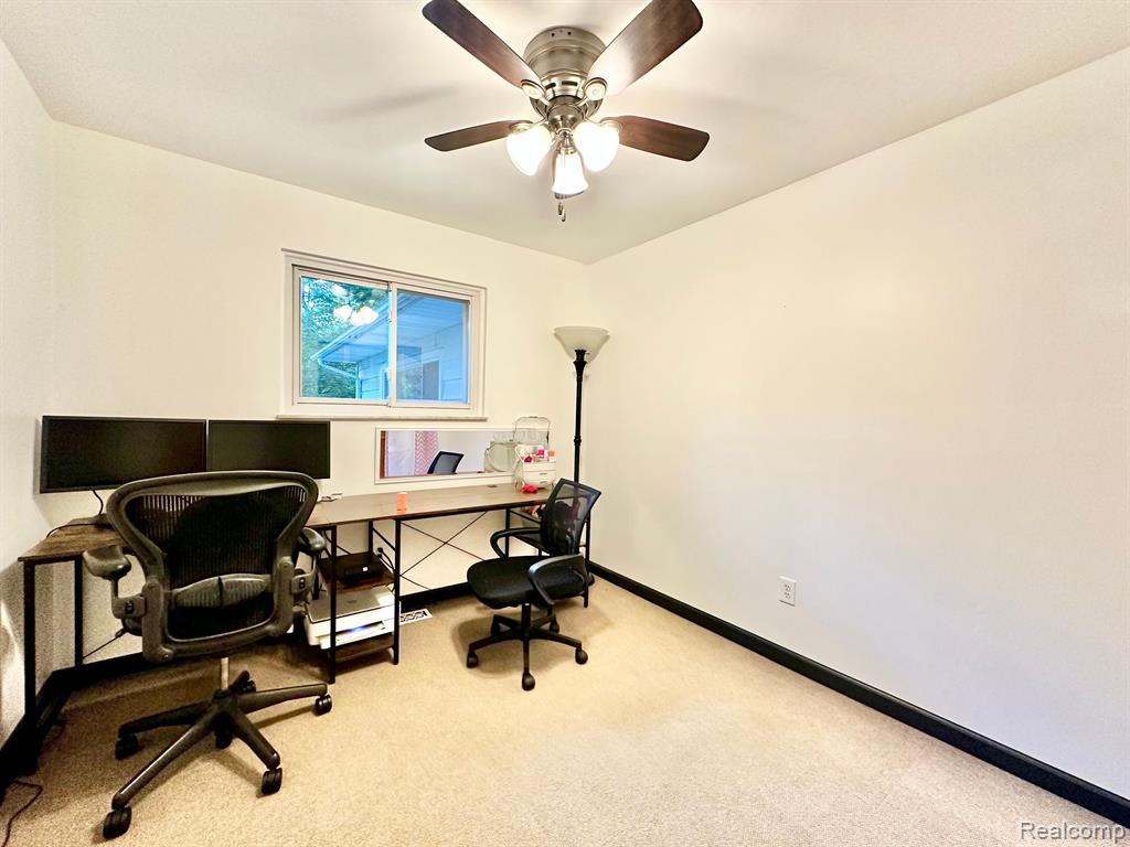 41769 Fret Road Belleville, MI 48111 - Photo 26 of 45