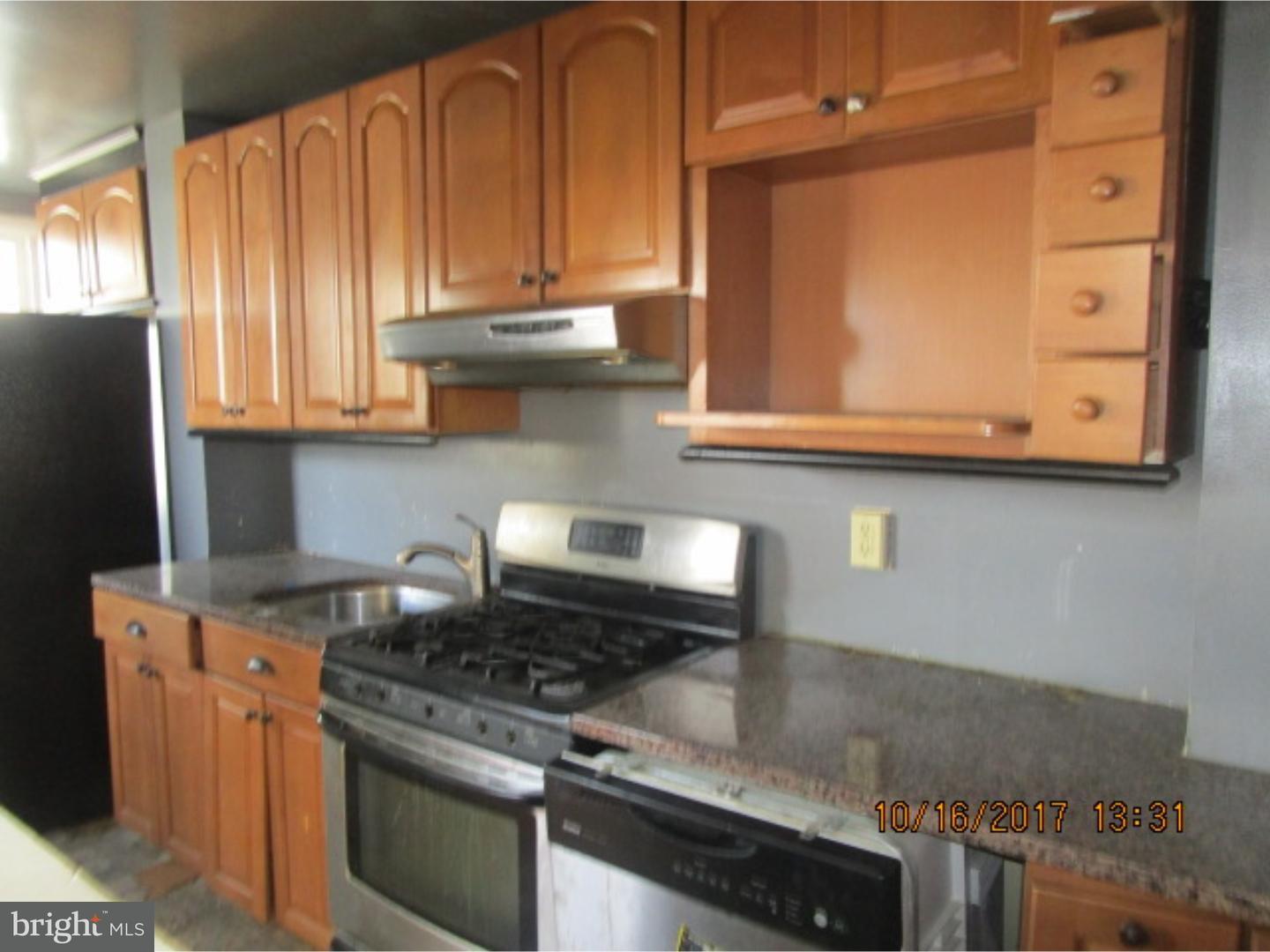 531 Hampden Road Upper Darby, PA 19082 - Photo 5 of 11