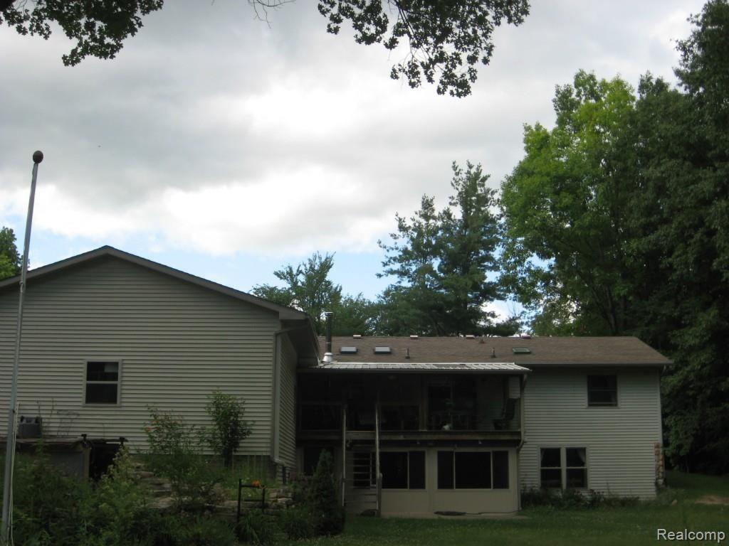 4819 Davison Road Lapeer, MI 48446 - Photo 12 of 66 IMG_5292.jpg