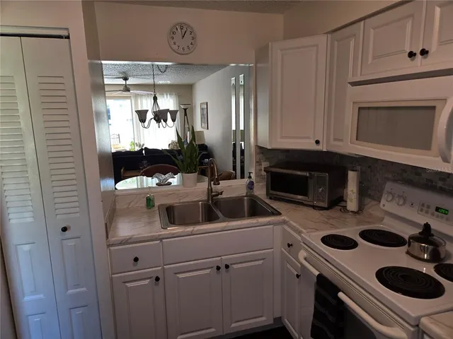 $149,900 | 4638 Lake Boulevard, Unit E, Clearwater, FL 33762