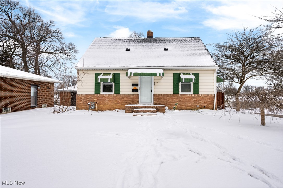 437 Stanley Road Akron, OH 44312 - Photo 3 of 38 Gallery Image 3