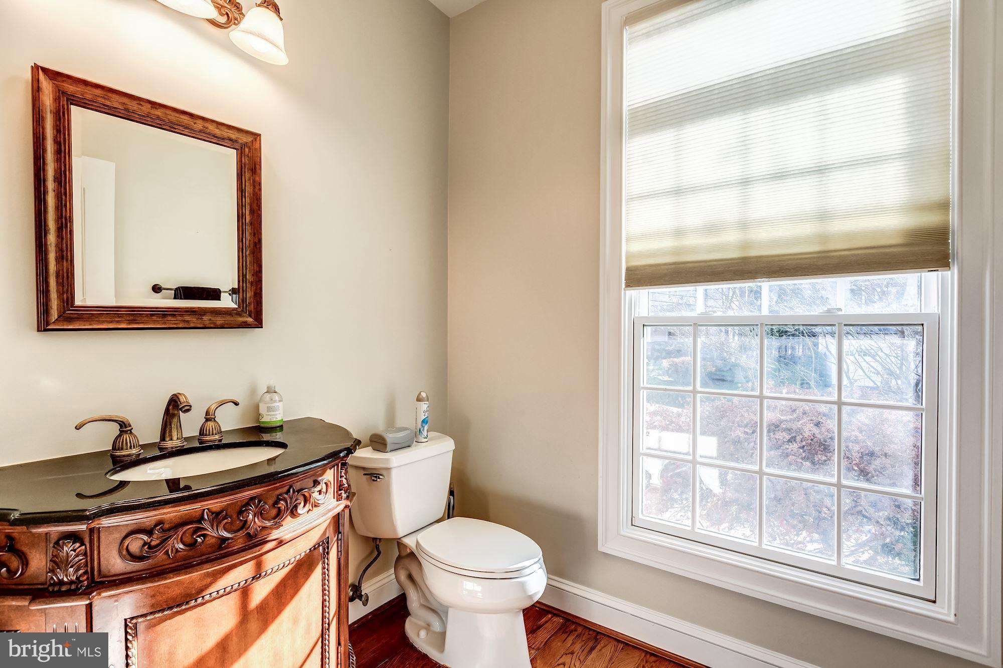 6658 Tennyson Drive McLean, VA 22101 - Photo 17 of 48 Main powder room