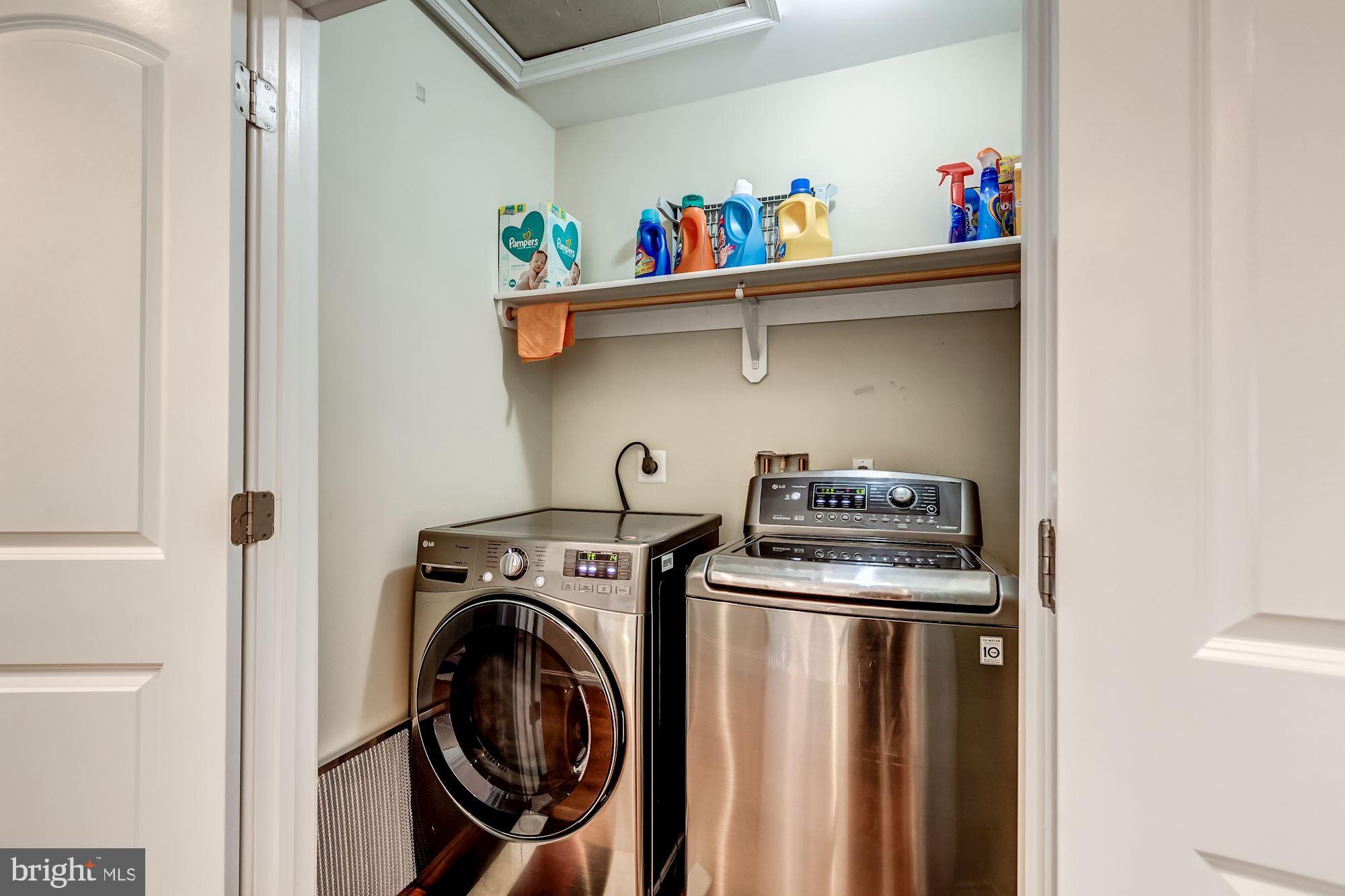 6658 Tennyson Drive McLean, VA 22101 - Photo 34 of 48 Laundry on Living Level