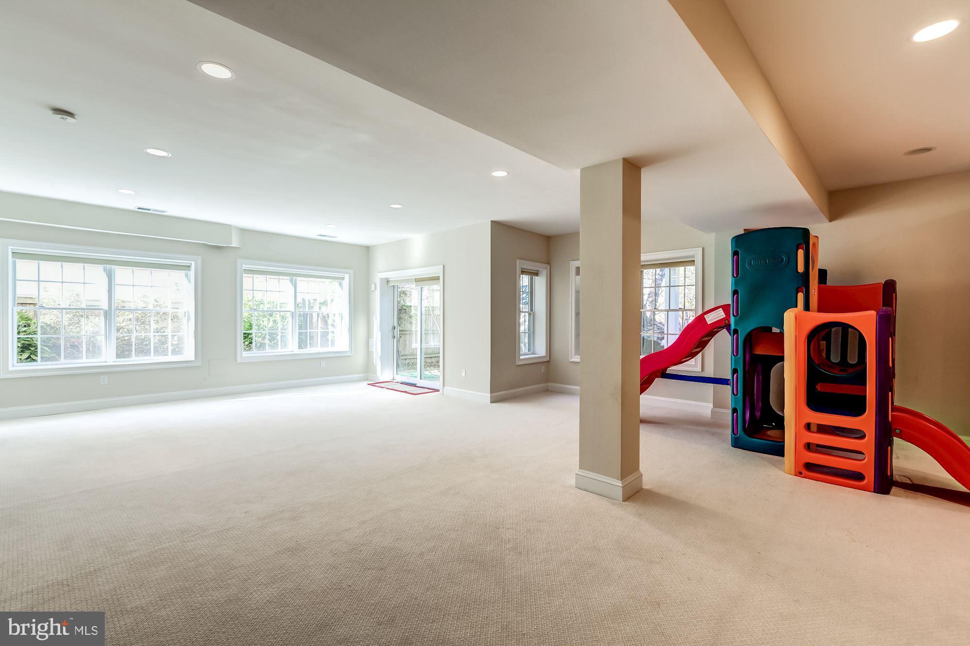 6658 Tennyson Drive McLean, VA 22101 - Photo 36 of 48 Play Unit can convey