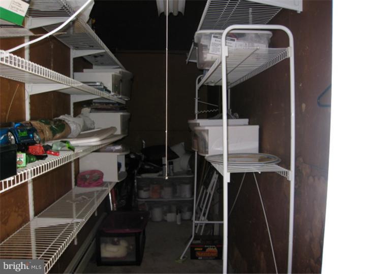 29 Red Berry Road Levittown, PA 19056 - Photo 12 of 25 Mud Room