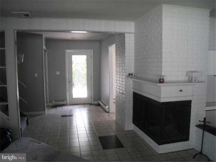 29 Red Berry Road Levittown, PA 19056 - Photo 13 of 25 Foyer