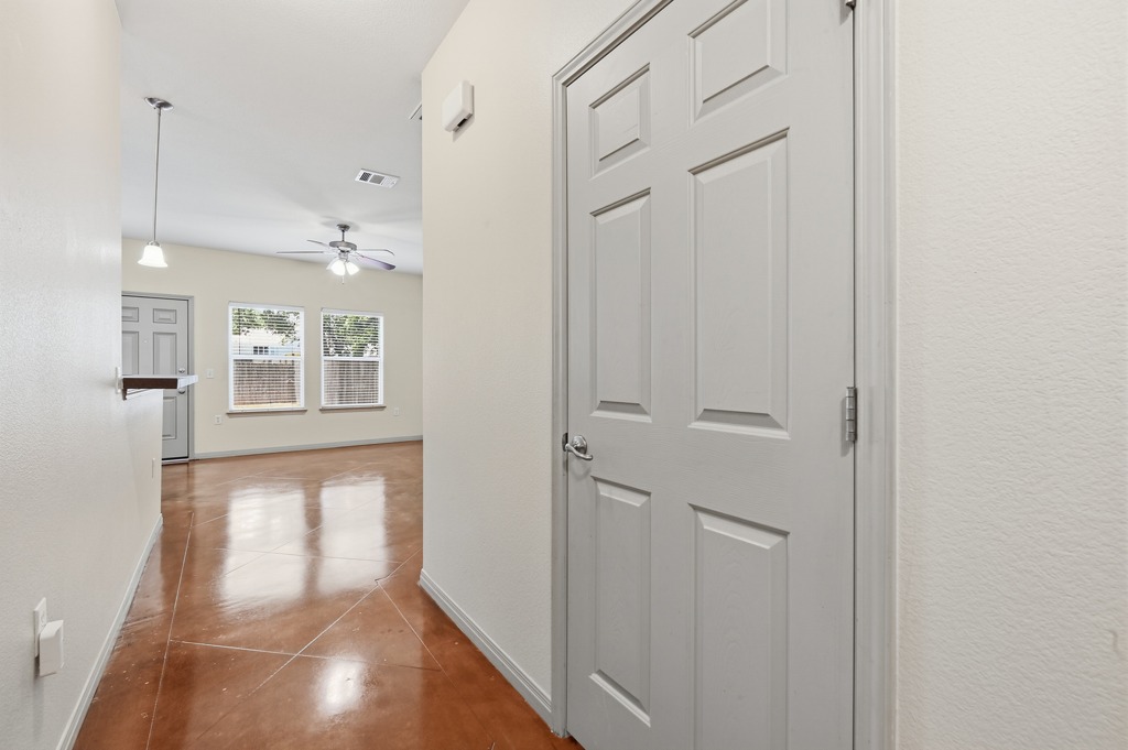 6015 Ponca Street, Unit A Austin, TX 78741 - Photo 4 of 28