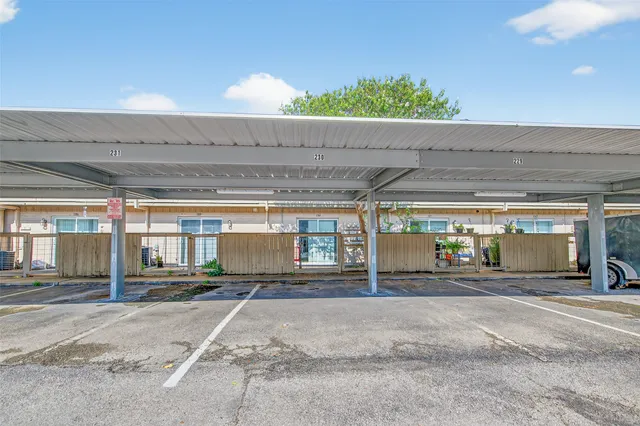 a view of entrance to house