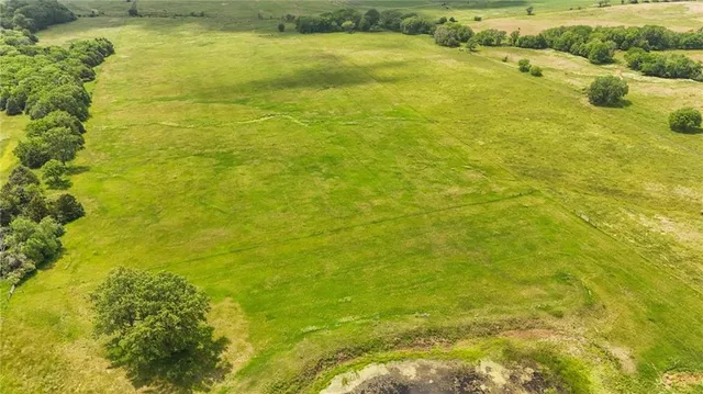 $319,000 | 0 Y Road, Meriden, KS 66512