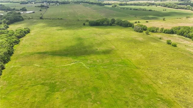 $319,000 | 0 Y Road, Meriden, KS 66512