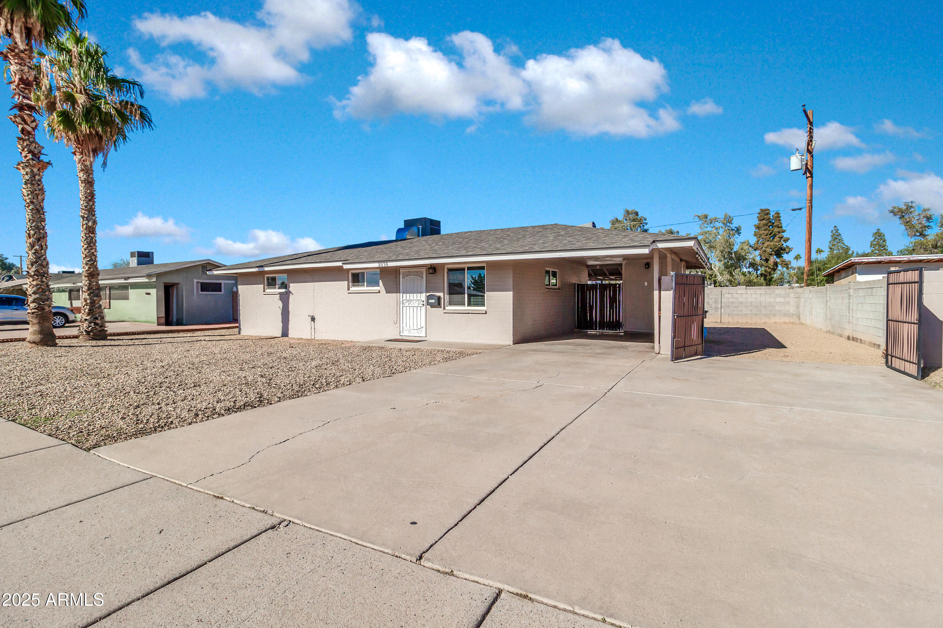 2050 East 10th Street Tempe, AZ 85281 - Photo 2 of 29 2050 E 10th St-4