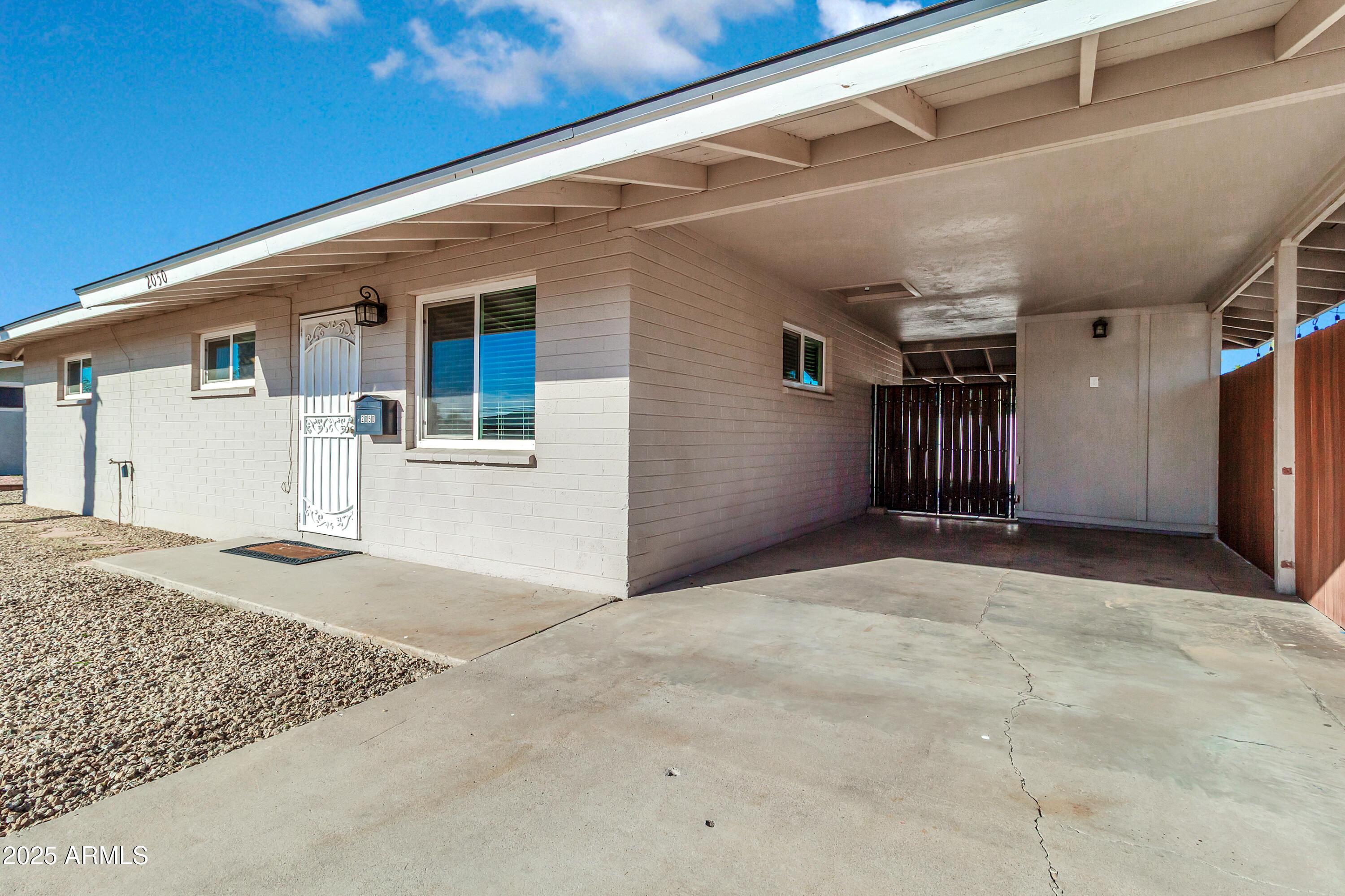 2050 East 10th Street Tempe, AZ 85281 - Photo 3 of 29 2050 E 10th St-1