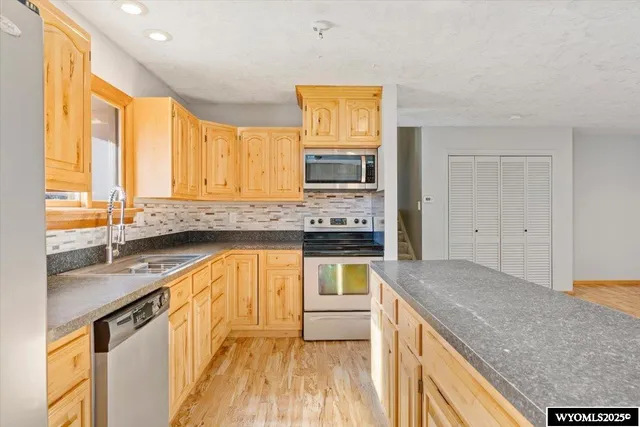 $395,000 | 31 Valley Drive, Casper, WY 82604