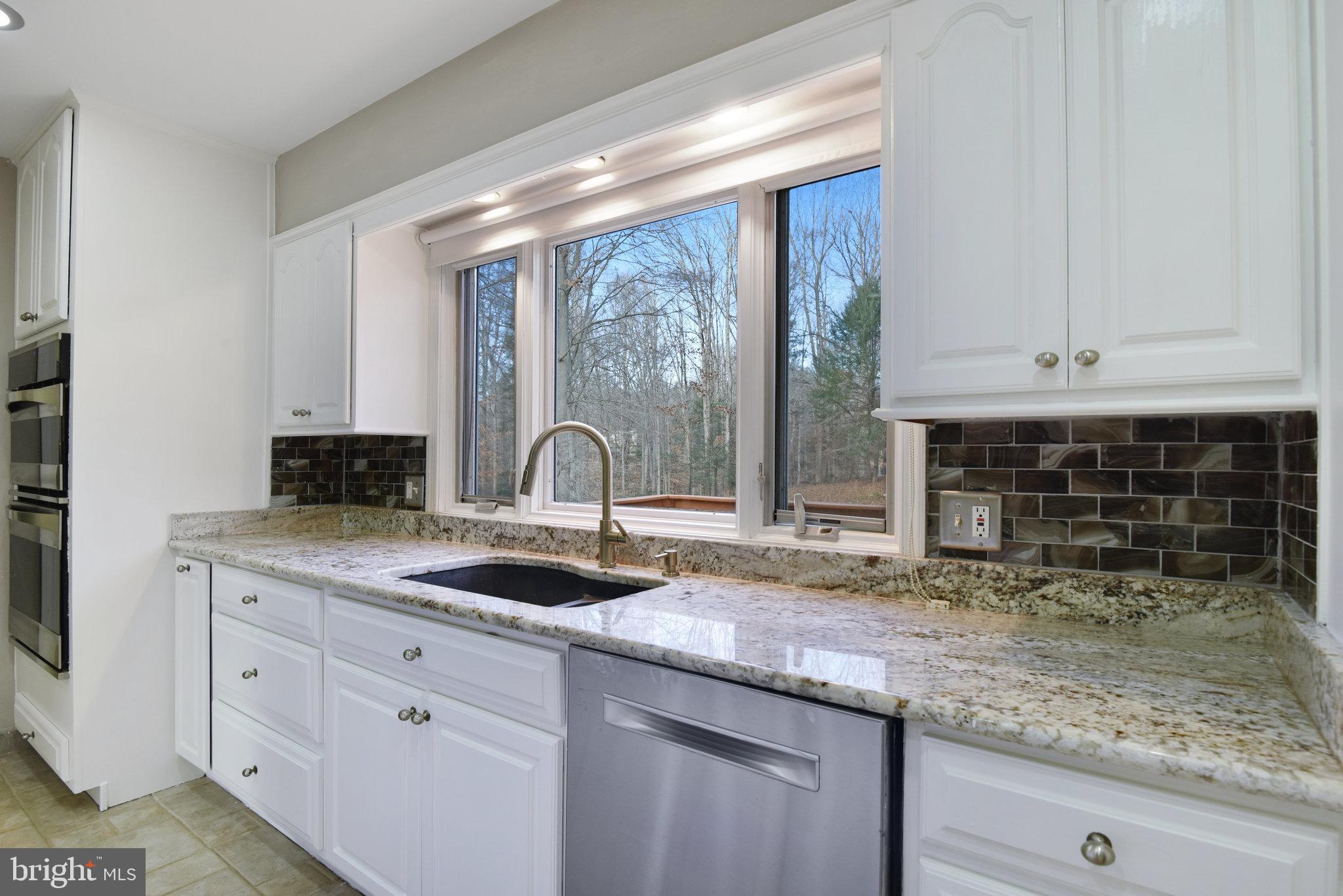 8308 Sinclair Mill Road Manassas, VA 20112 - Photo 20 of 51 Stainless Steel Appliances
