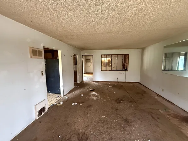 $575,000 | 218 North Eucalyptus Avenue, Waterford, CA 95386