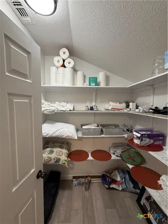 $2,500 | 1428 Lee Street, New Braunfels, TX 78130