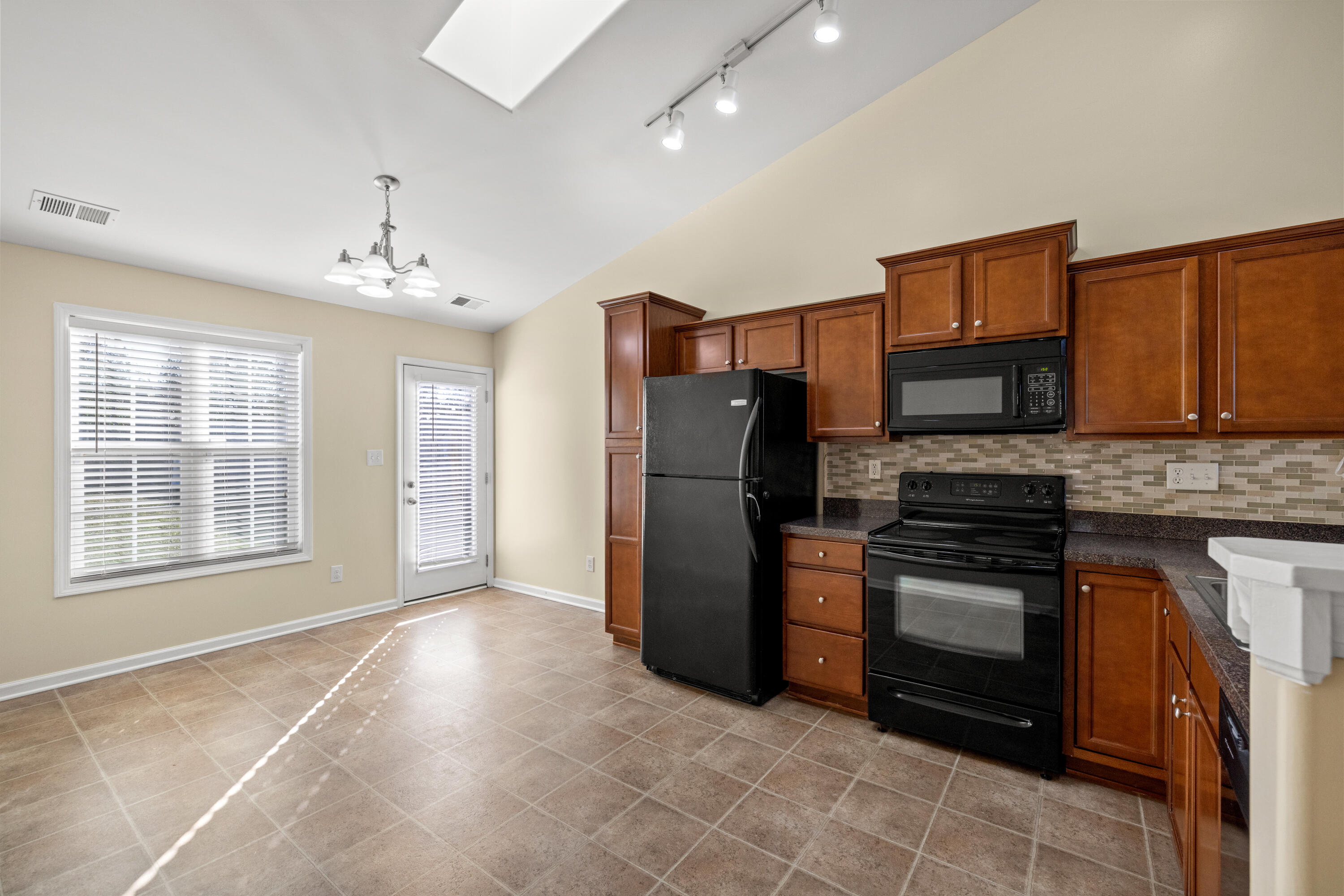 3197 Sandersville Road Lexington, KY 40511 - Photo 8 of 26 1h4a4699