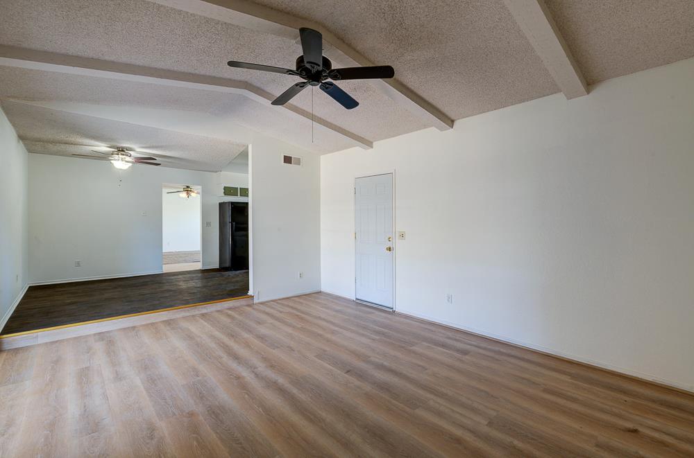 1645 Renn Avenue Clovis, CA 93611 - Photo 17 of 34 Gallery Image 17