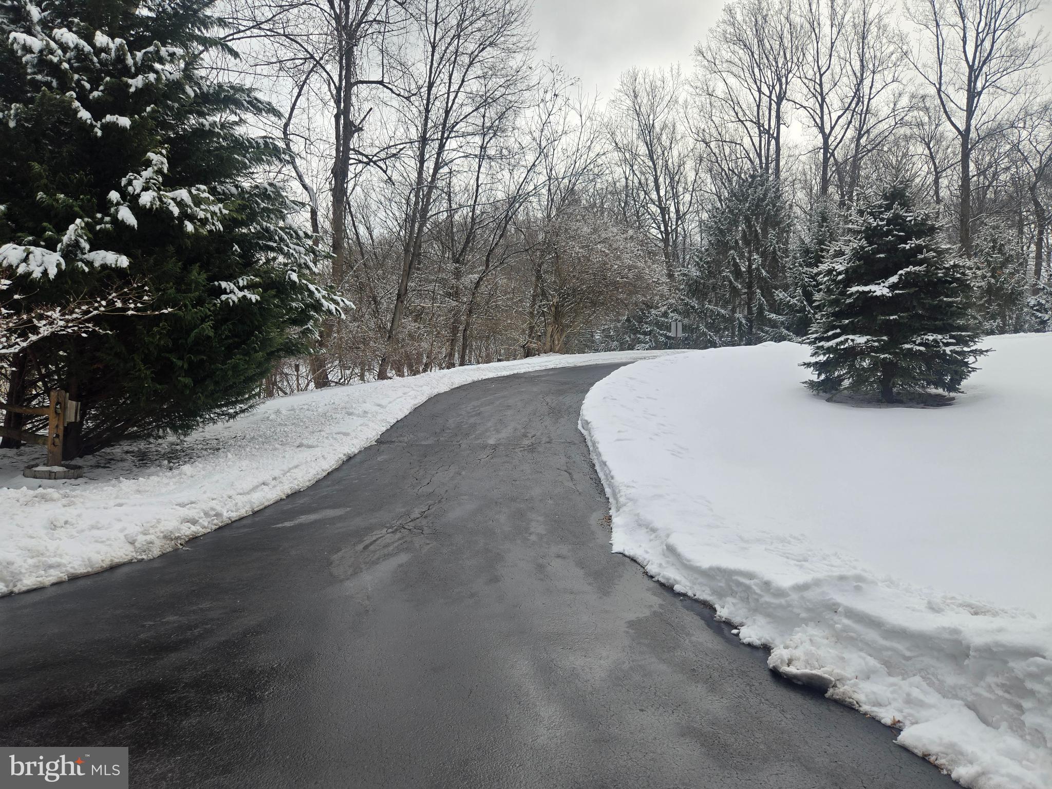 3 White Oak Road Fleetwood, PA 19522 - Photo 43 of 48 a view of outdoor space and yard