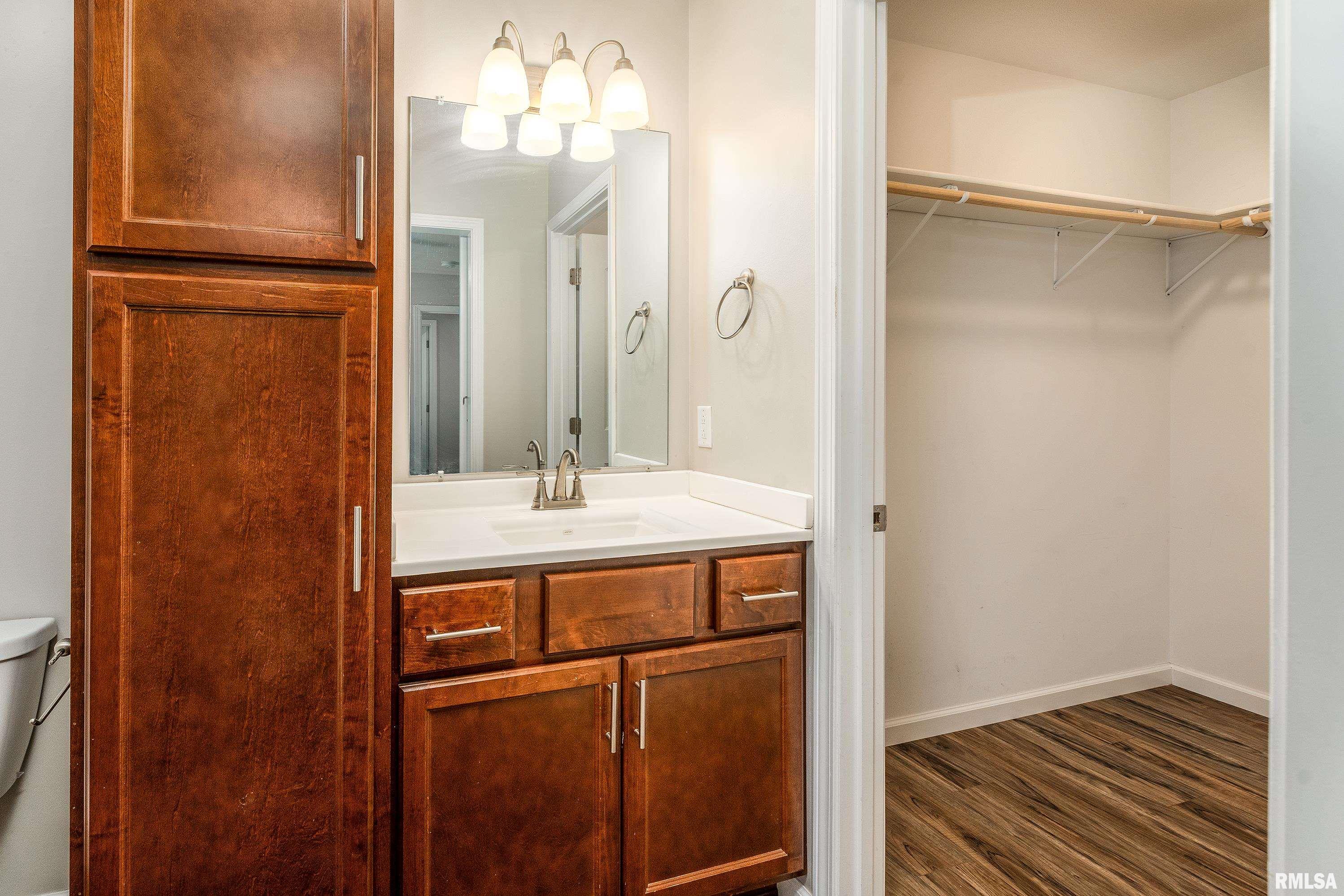 504 South Mechanic Street Marion, IL 62959 - Photo 17 of 32