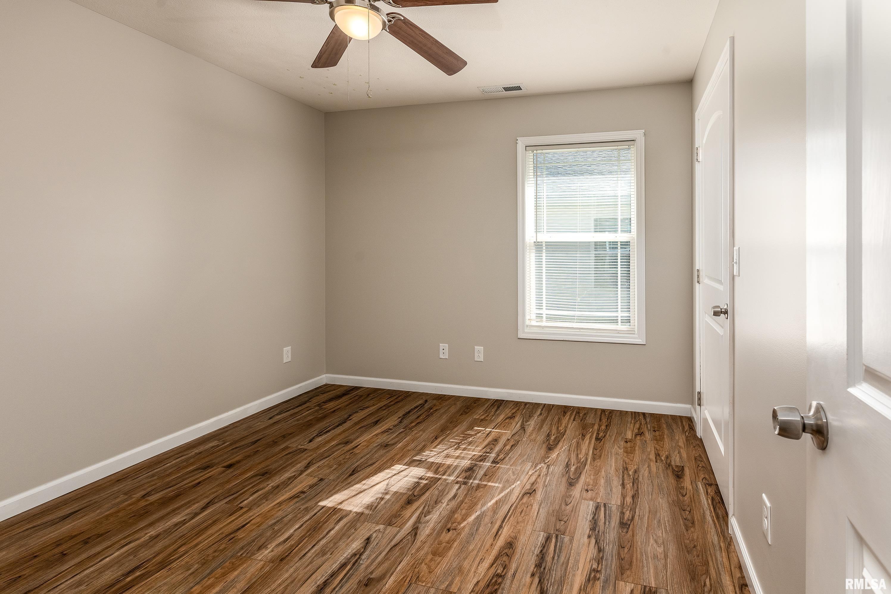 504 South Mechanic Street Marion, IL 62959 - Photo 22 of 32